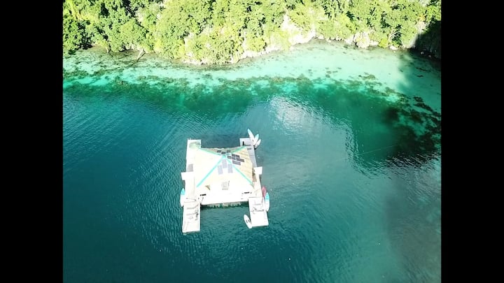 "Coron, Palawan、フィリピンのハウスボートの個室"08