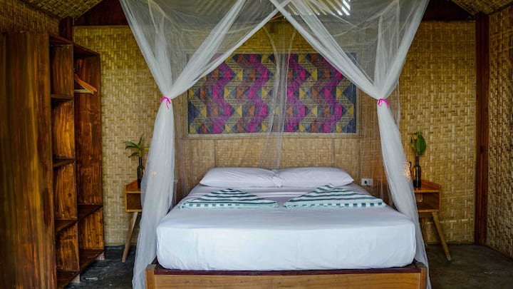 El Nido、フィリピンのネイチャーロッジの個室03