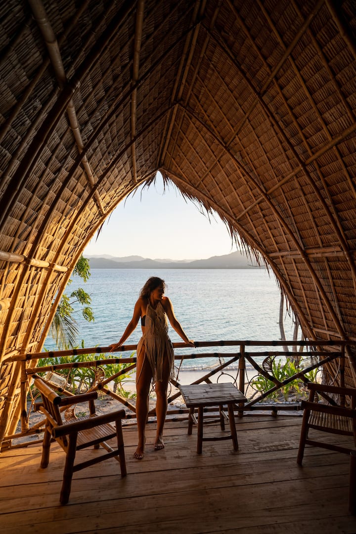 El Nido、フィリピンのログハウスの個室04