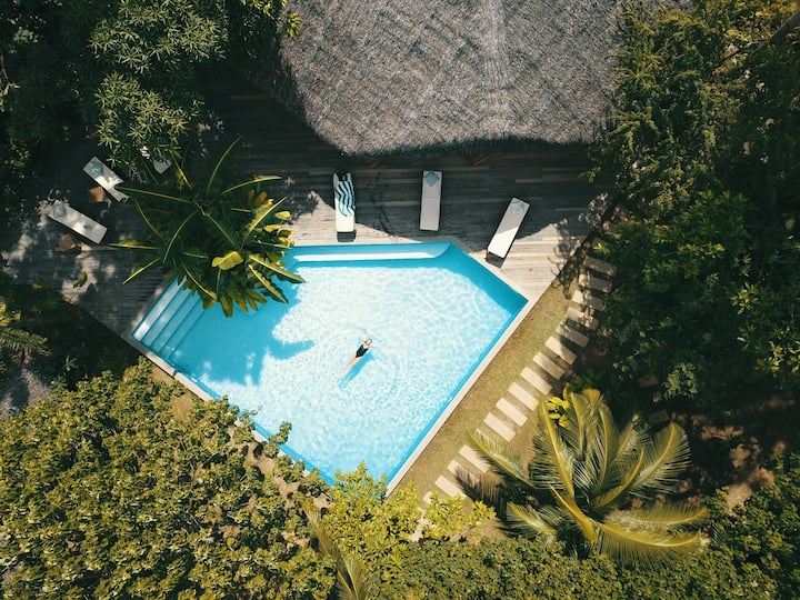 El Nido、フィリピンのまるまる貸切のバンガロー07