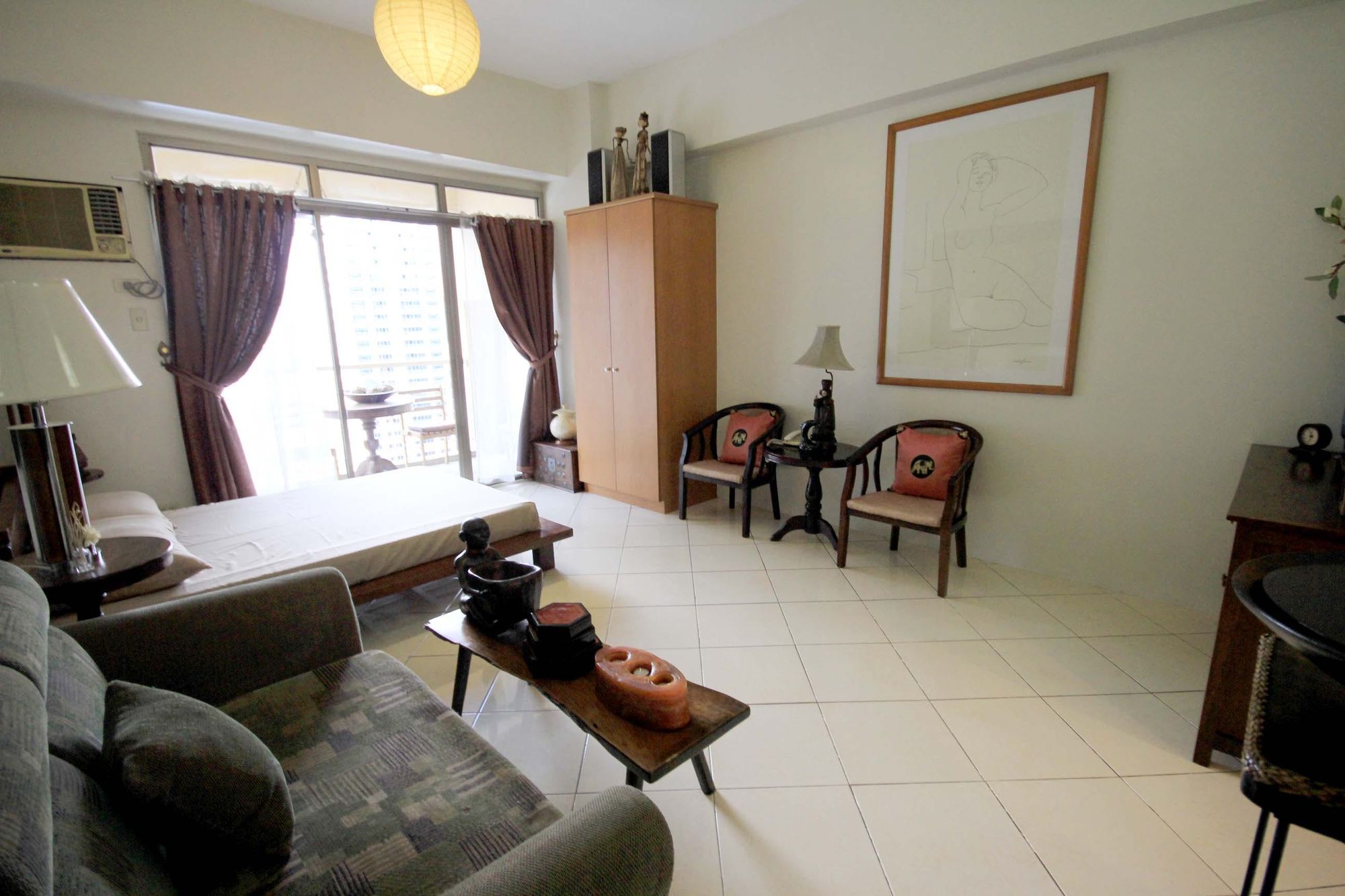 "Studio Condo for Rent in Paseo Parkview Suites, Salcedo Village, Makat"07