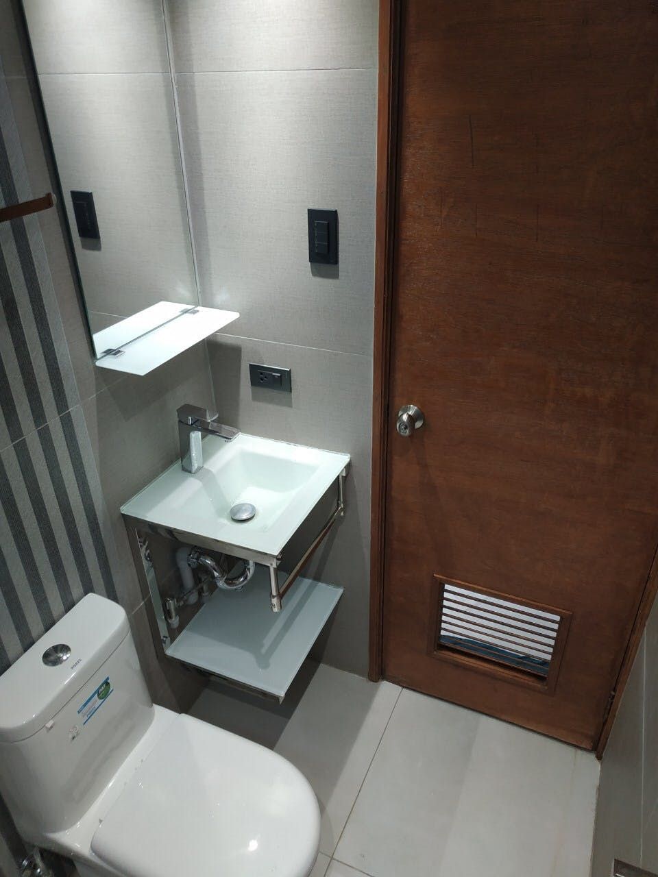 "2BR Condo for Rent in Century Plaza, Legazpi Village, Makati"08