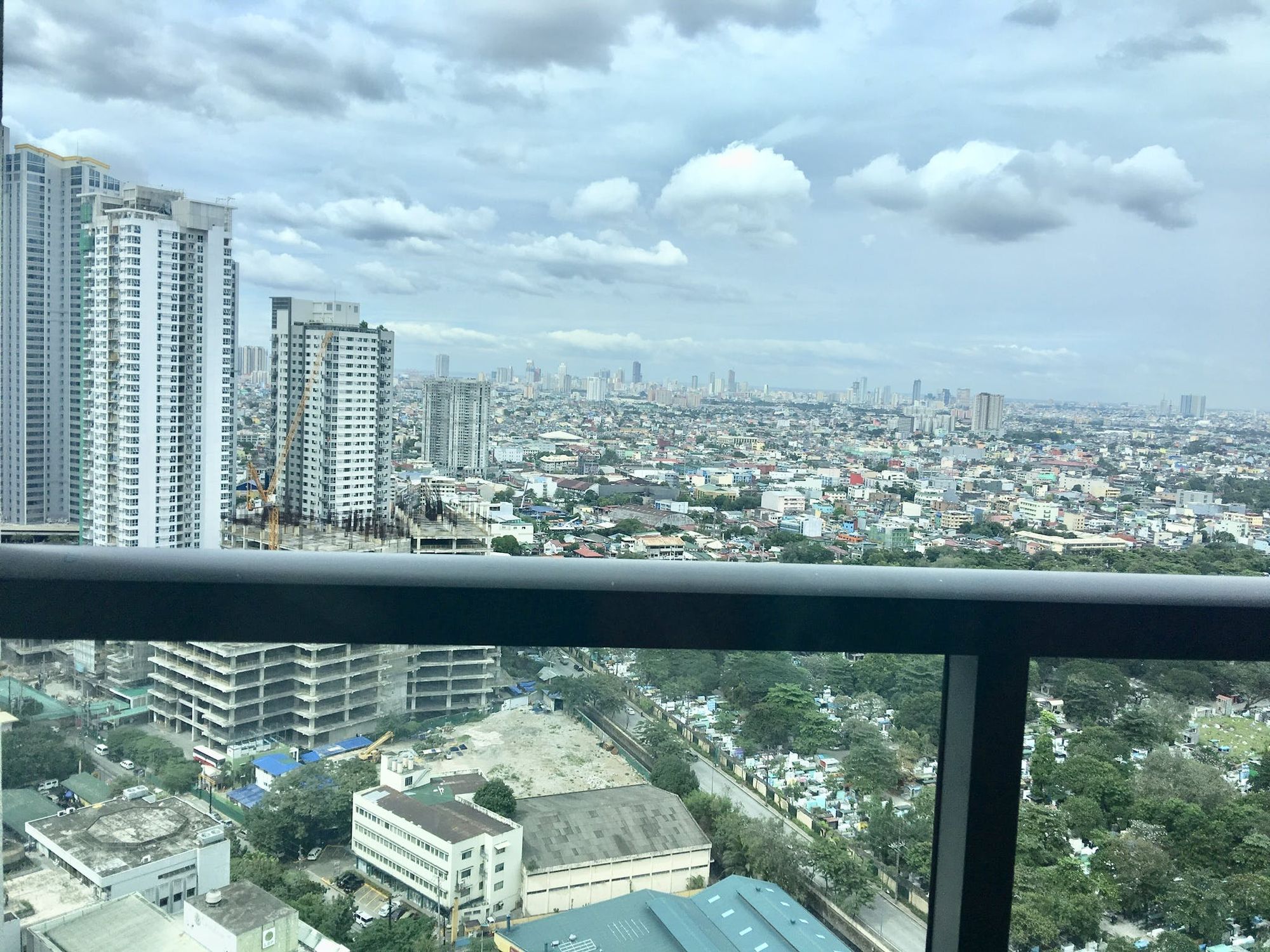 "1BR Condo for Rent in Shang Salcedo Place, Salcedo Village, Makati"09