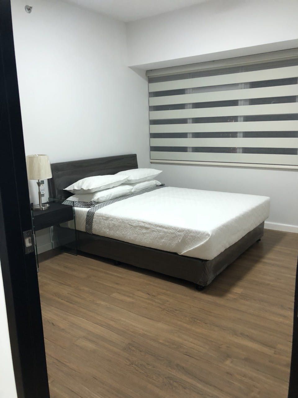 "3BR Condo for Rent in One Maridien Tower, BGC - Bonifacio Global City,"04