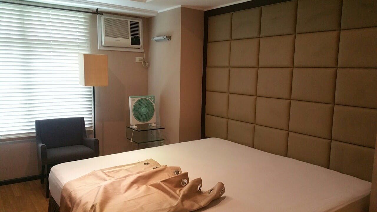 "2BR Condo for Rent in Two Serendra, BGC - Bonifacio Global City, Tagui"10