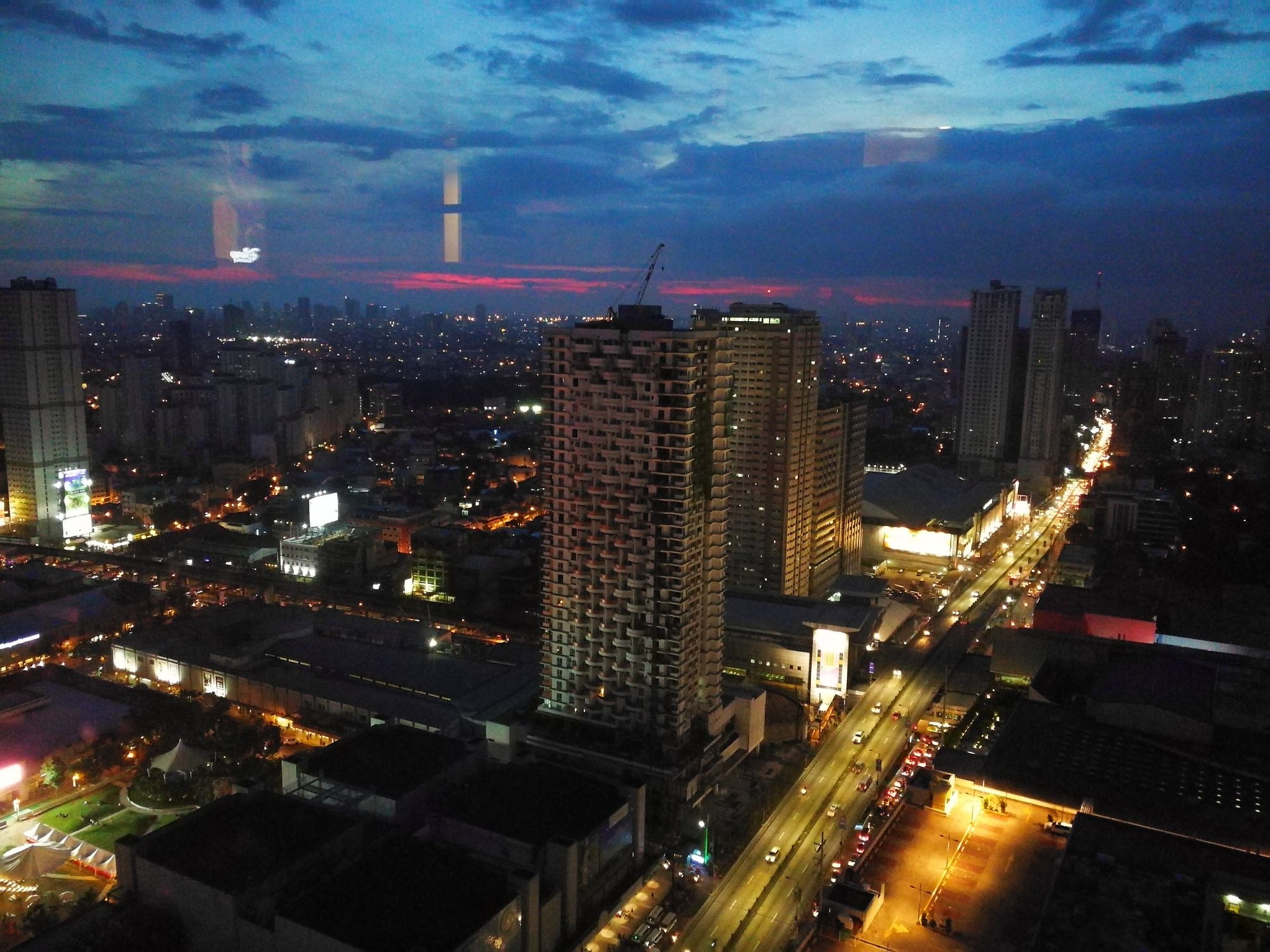 "Studio Condo for Rent in The St. Francis Shangri-La Place, Ortigas Cen"06