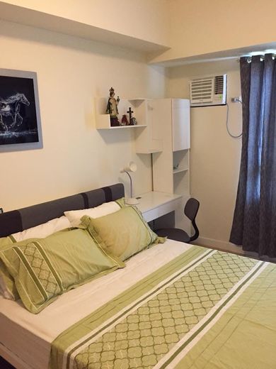 "1BR