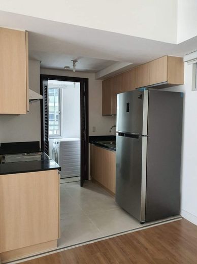 "1BR