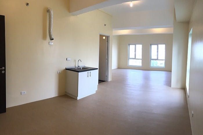 "Studio Condo for Rent in Avida CityFlex Towers, BGC - Bonifacio Global"05