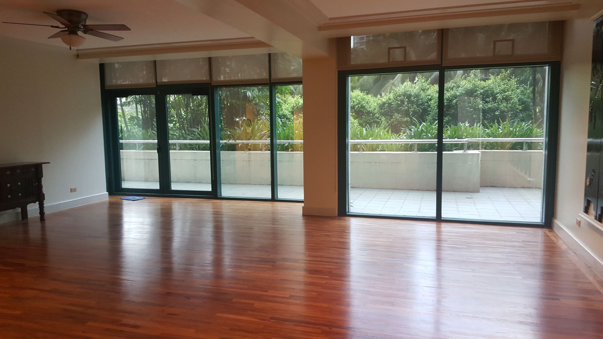 "3BR Condo for Rent in Rizal Tower, Rockwell Center, Makati"03