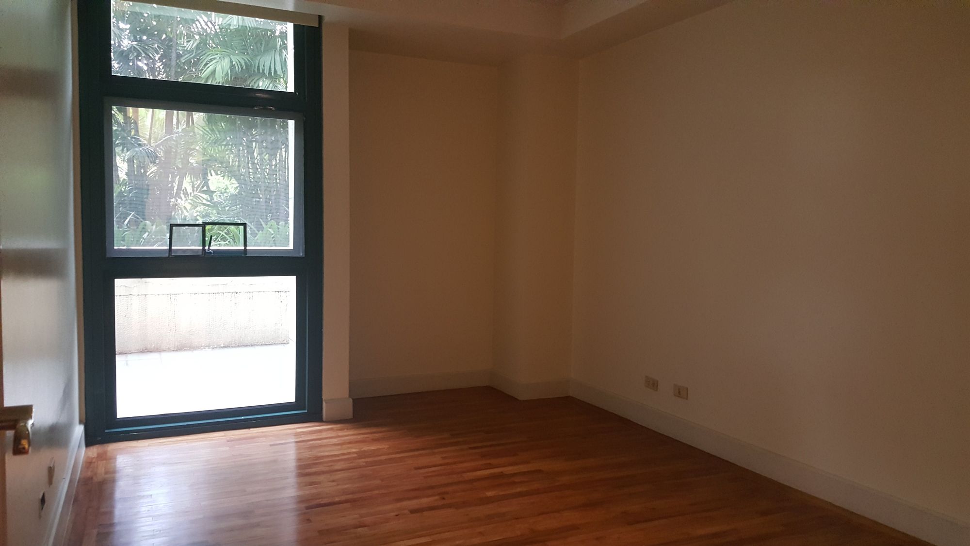 "3BR Condo for Rent in Rizal Tower, Rockwell Center, Makati"05