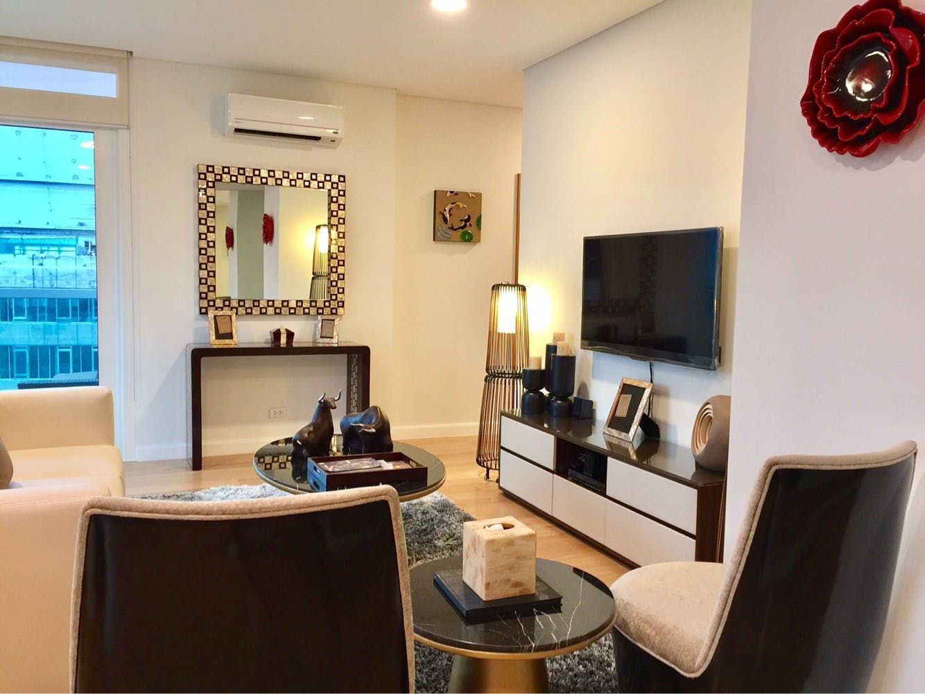"3BR Condo for Rent in Park Terraces, San Lorenzo, Makati"04