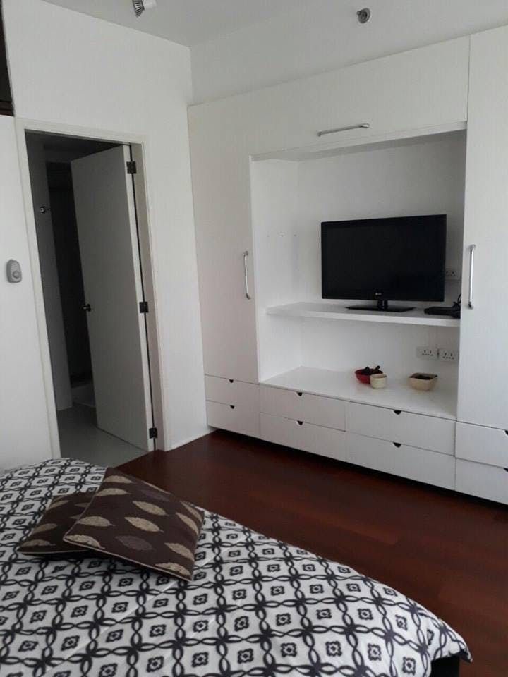 "1BR Condo for Rent in Fifth Avenue Place, BGC - Bonifacio Global City,"04