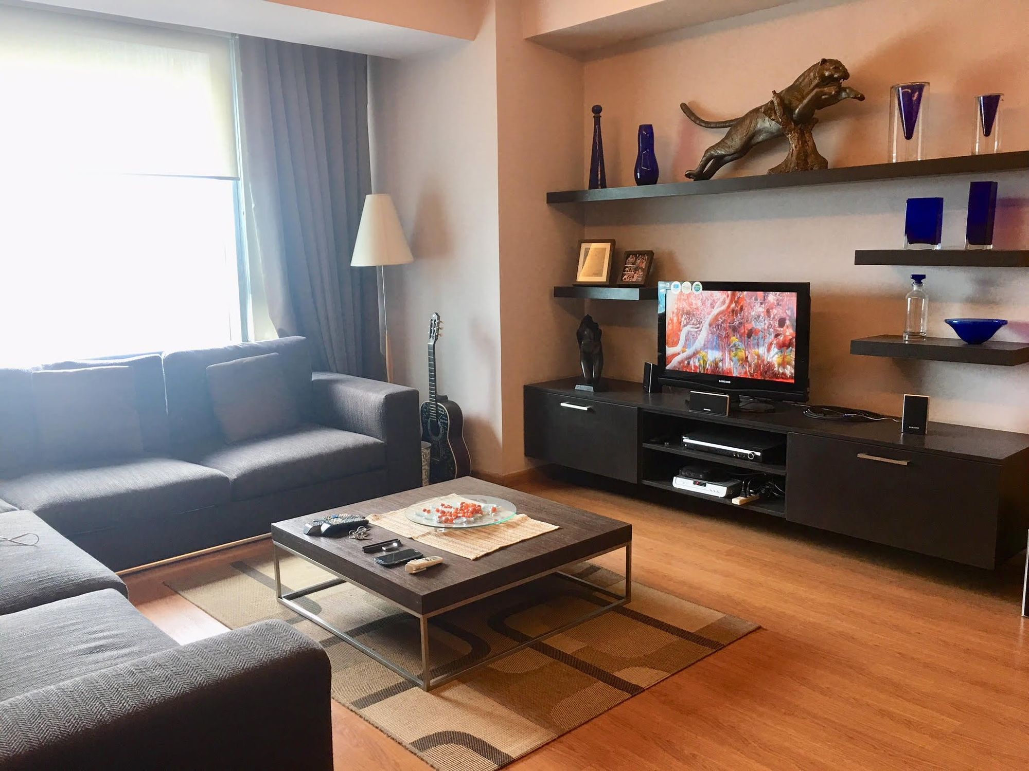 "2BR Condo for Rent in The St. Francis Shangri-La Place, Ortigas Center"03