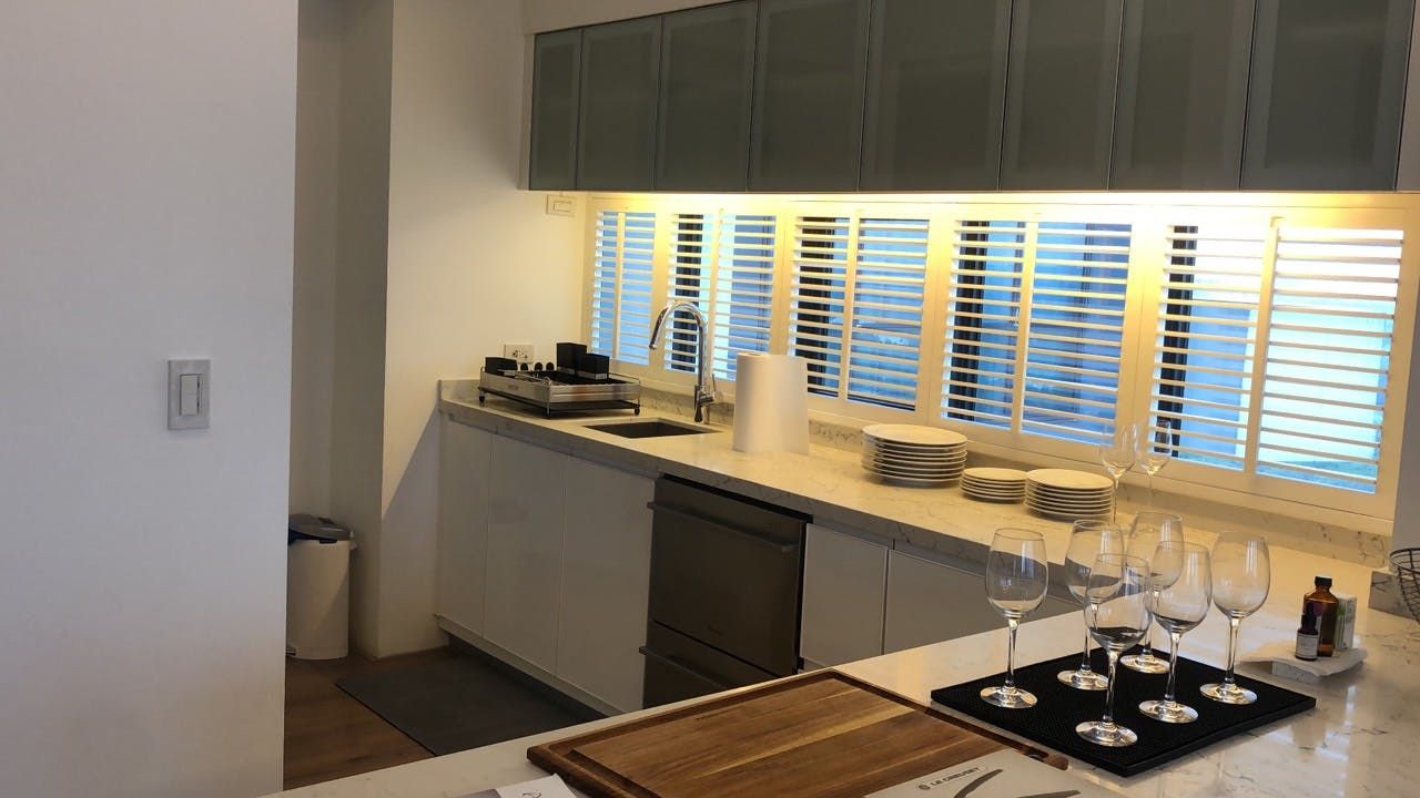 "2BR Condo for Rent in Arya Residences, BGC - Bonifacio Global City, Ta"05