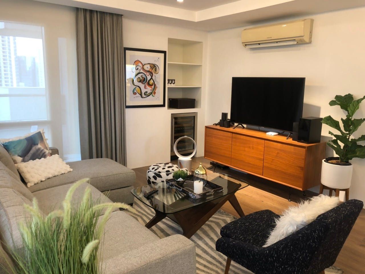 "2BR Condo for Rent in Arya Residences, BGC - Bonifacio Global City, Ta"08