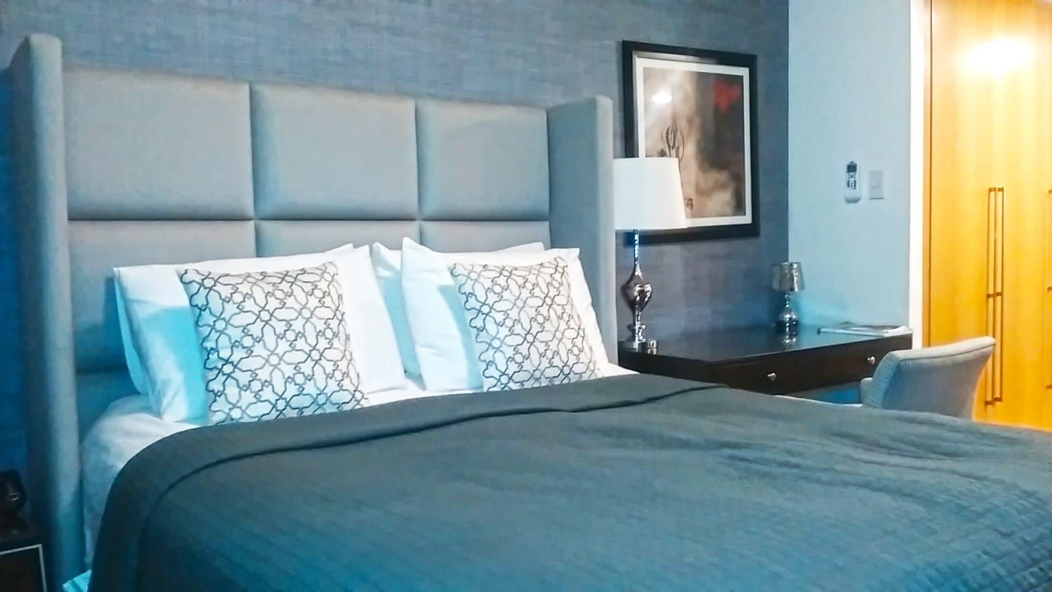 "Studio Condo for Rent in Edades Tower and Garden Villas, Rockwell Cent"04