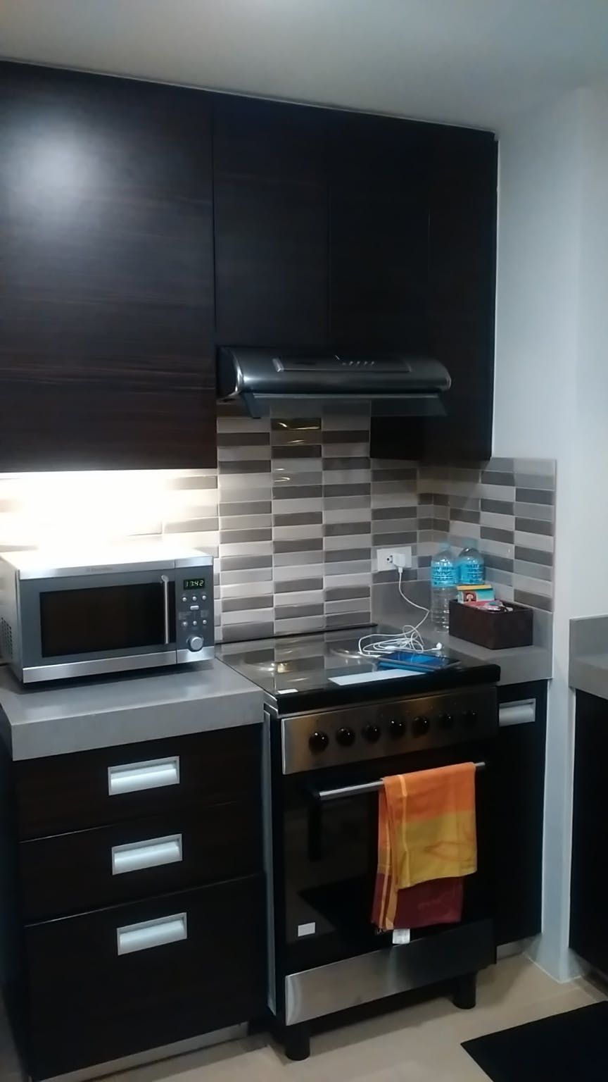 "Studio Condo for Rent in Edades Tower and Garden Villas, Rockwell Cent"08