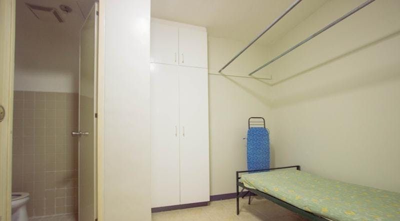 "2BR