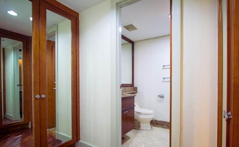 "3BR Condo for Rent in Hidalgo Place, Rockwell Center, Makati"04