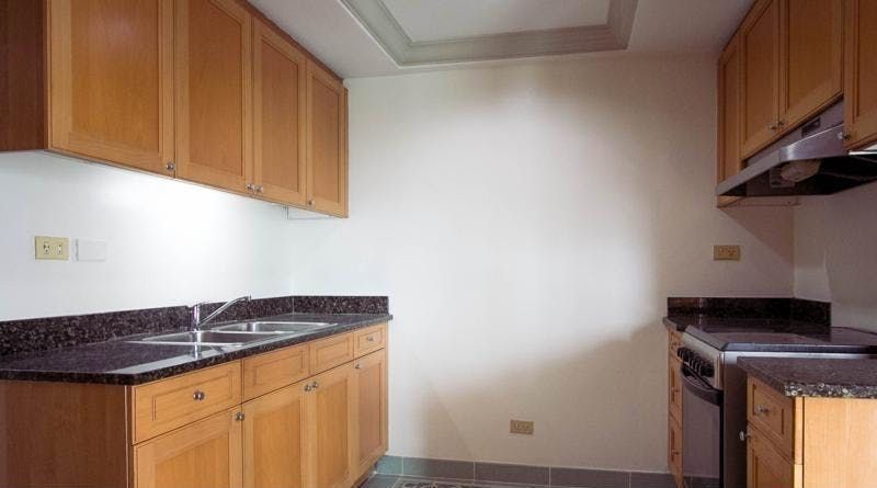 "3BR Condo for Rent in Hidalgo Place, Rockwell Center, Makati"06