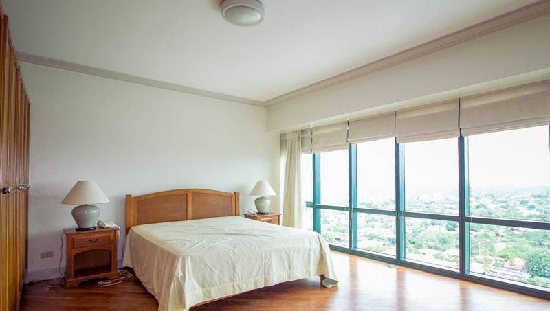 "3BR Condo for Rent in Hidalgo Place, Rockwell Center, Makati"08