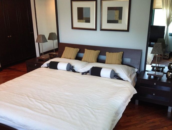 "2BR