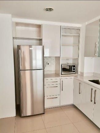 "2BR Condo for Rent in The Residences at Greenbelt, Legazpi Village, Ma"06