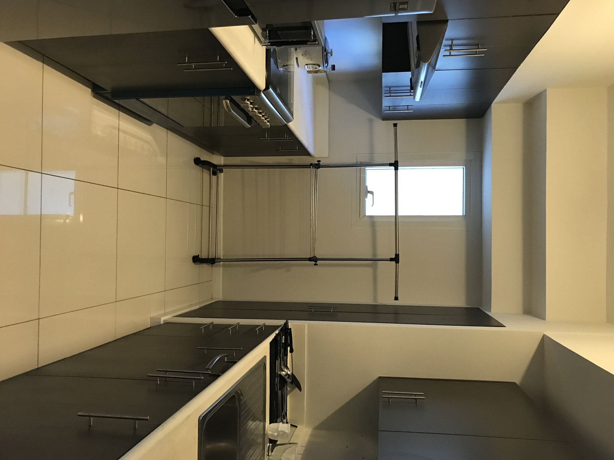"1BR Condo for Rent in Senta, Legazpi Village, Makati"06