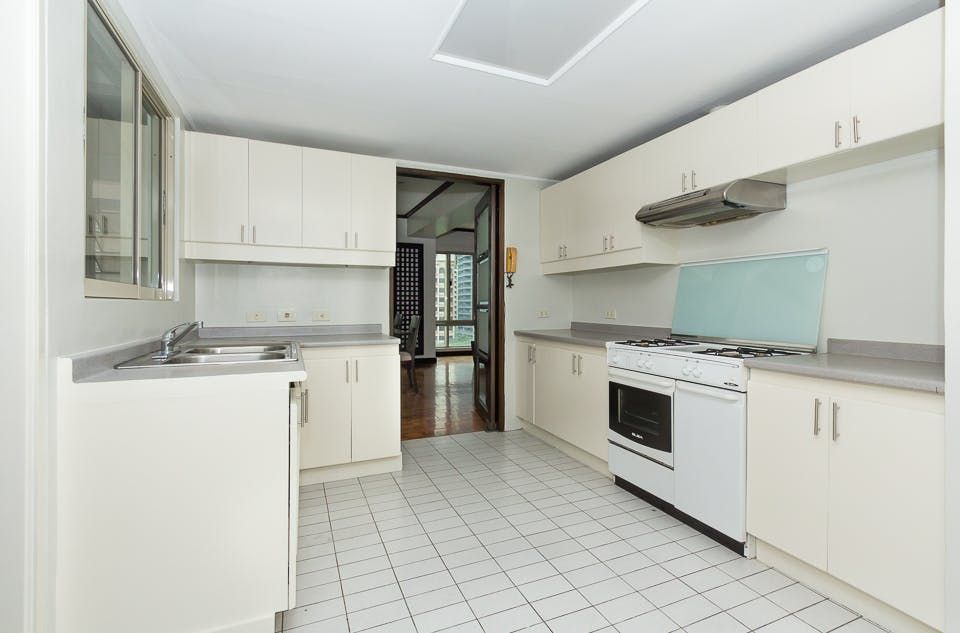 "2BR Condo for Rent in One Salcedo Place, Salcedo Village, Makati"10