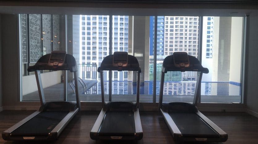 "2BR Condo for Rent in One Penn Place, Salcedo Village, Makati"04