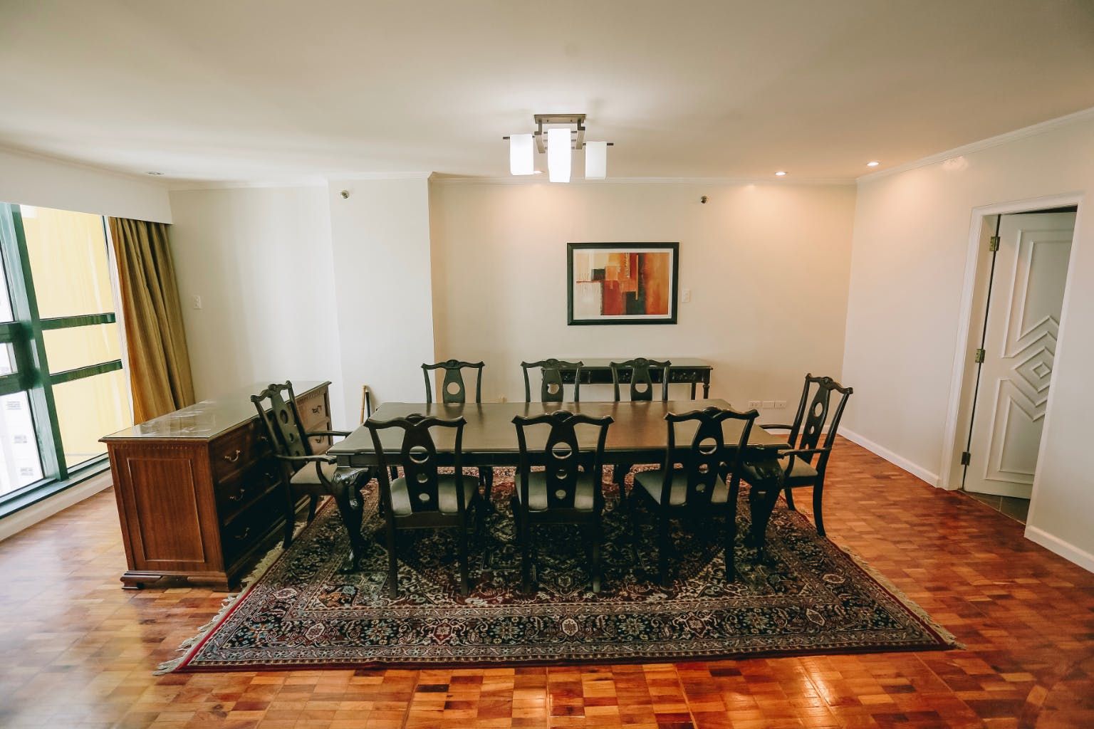 "2BR Condo for Rent in One Penn Place, Salcedo Village, Makati"08