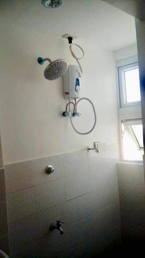 "2BR Condo for Rent in Victoria De Makati, Pio del Pilar, Makati"06