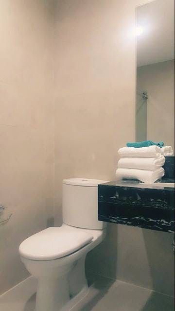 "3BR Condo for Rent in The Shang Grand Tower, Legazpi Village, Makati"03