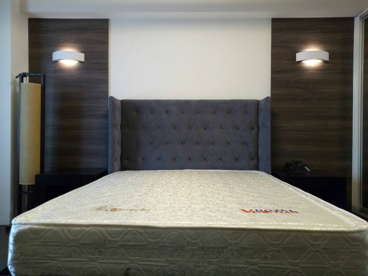 "1BR Condo for Rent in Arya Residences, BGC - Bonifacio Global City, Ta"08