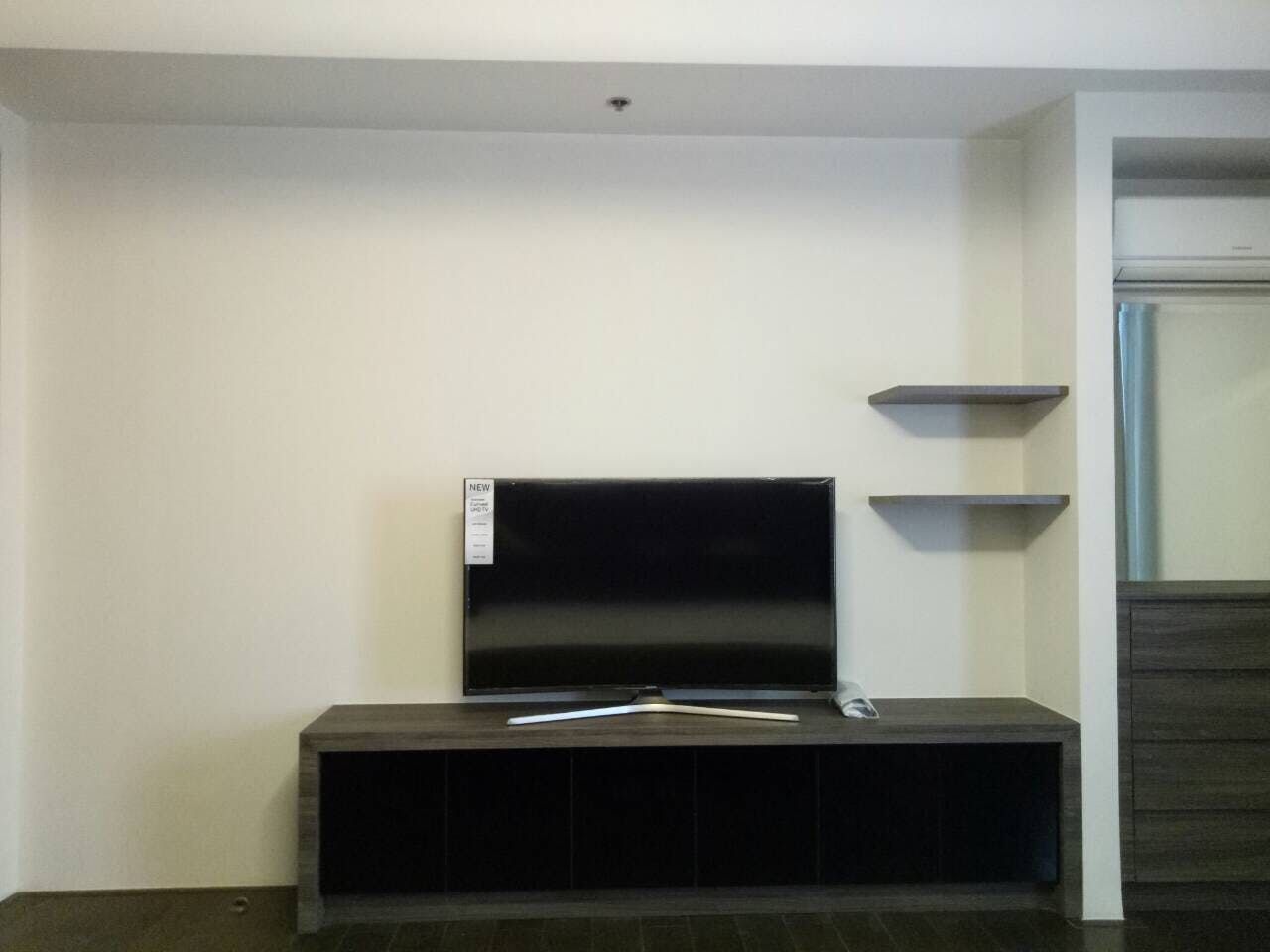 "1BR Condo for Rent in Arya Residences, BGC - Bonifacio Global City, Ta"10