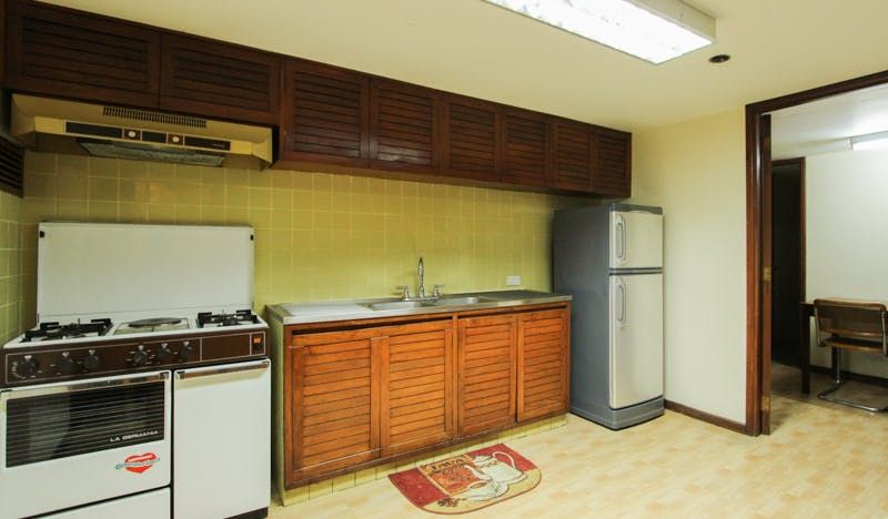 "2BR Condo for Rent in Tropical Palms, Legazpi Village, Makati"06