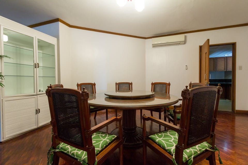 "3BR Condo for Rent in The Ritz Towers, Urdaneta, Makati"04
