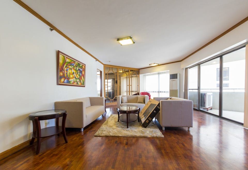 "3BR Condo for Rent in The Ritz Towers, Urdaneta, Makati"06