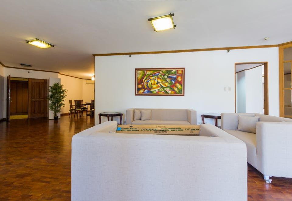 "3BR Condo for Rent in The Ritz Towers, Urdaneta, Makati"08