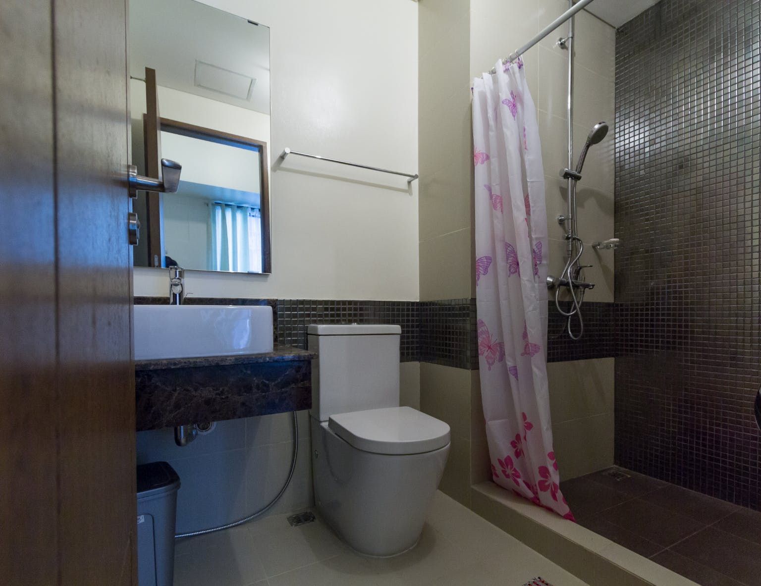"1BR Condo for Rent in The Sapphire Bloc, Ortigas Center, Pasig"08