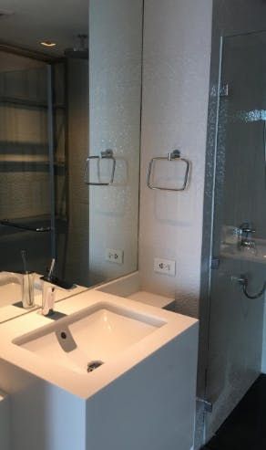 "1BR Condo for Rent in Alphaland Makati Place, Bel-Air, Makati"04