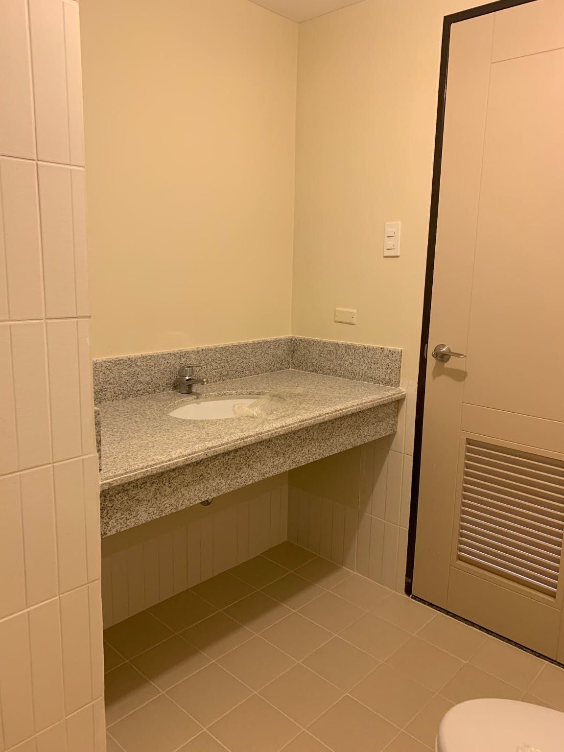 "2BR Condo for Rent in Ivory Wood, Acacia Estate, Taguig"08
