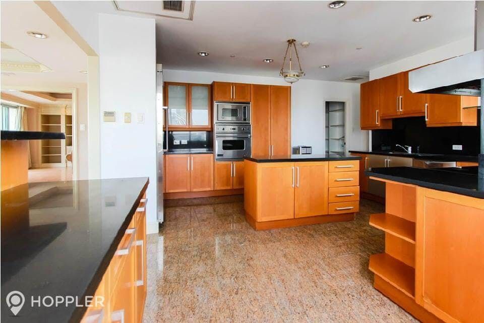 "3BR Condo for Rent in Arya Residences, BGC - Bonifacio Global City, Ta"03