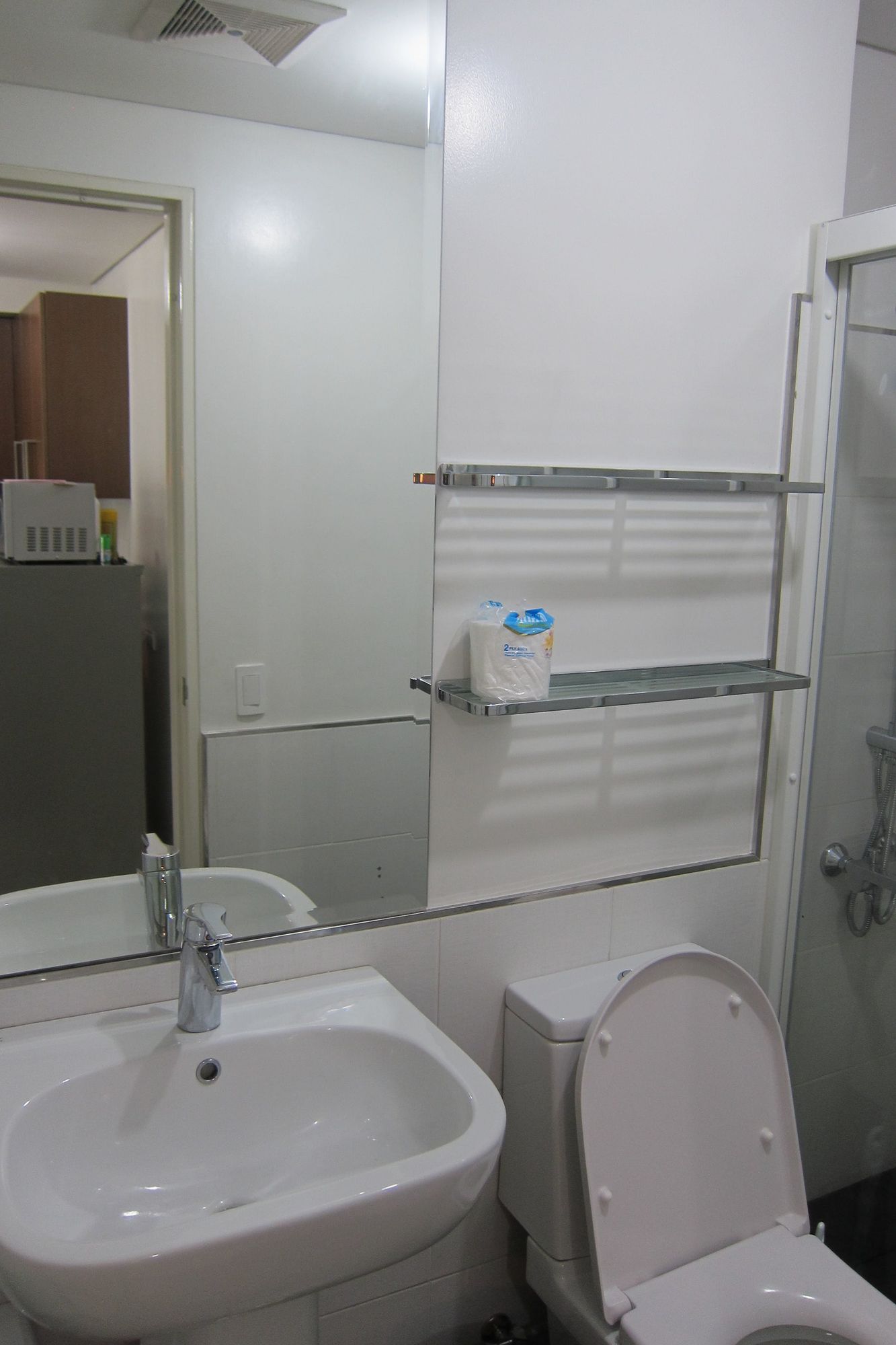 "1BR Condo for Rent in The Sapphire Residences, BGC - Bonifacio Global"03