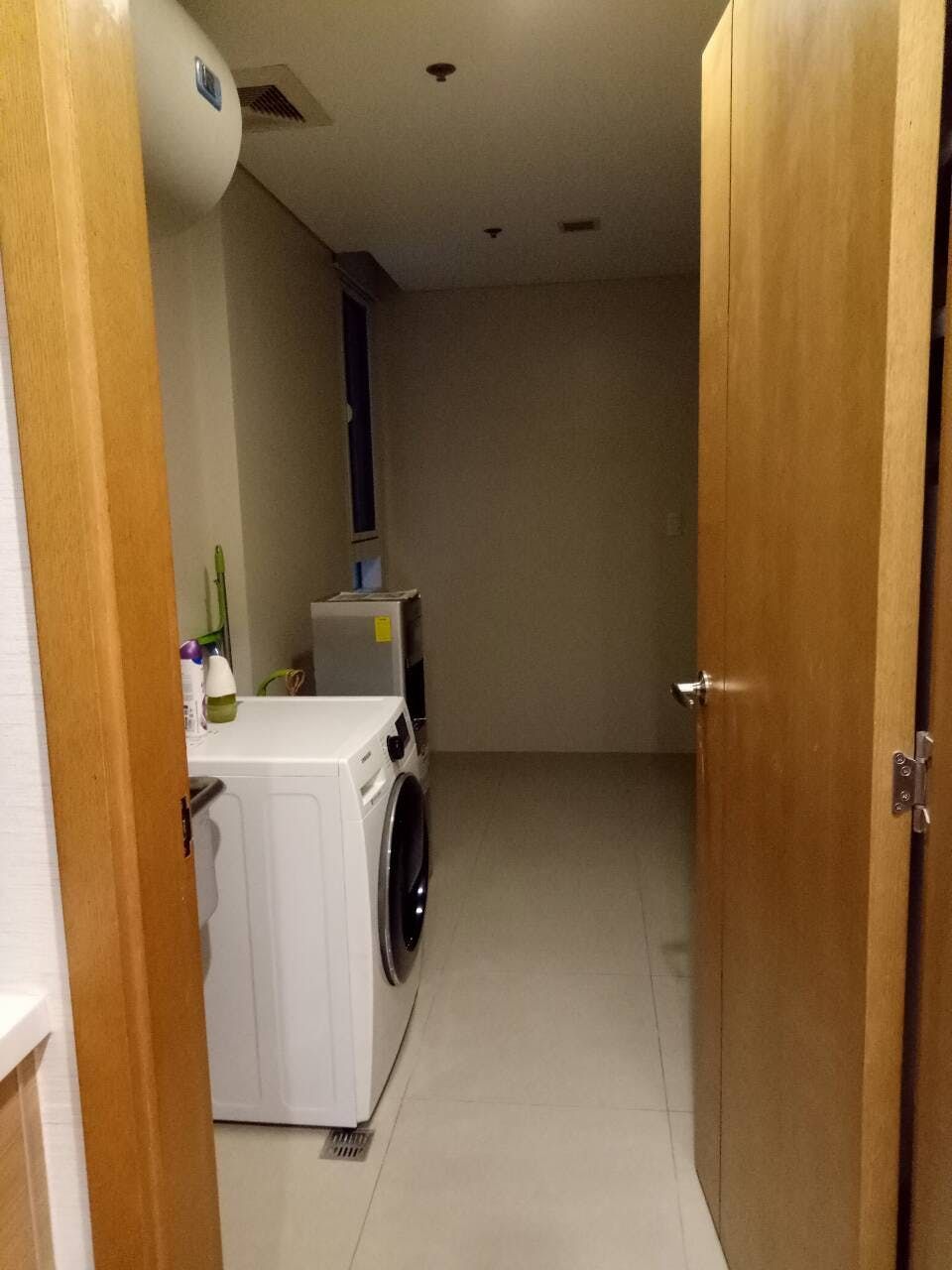 "2BR Condo for Rent in Park Terraces, San Lorenzo, Makati"10
