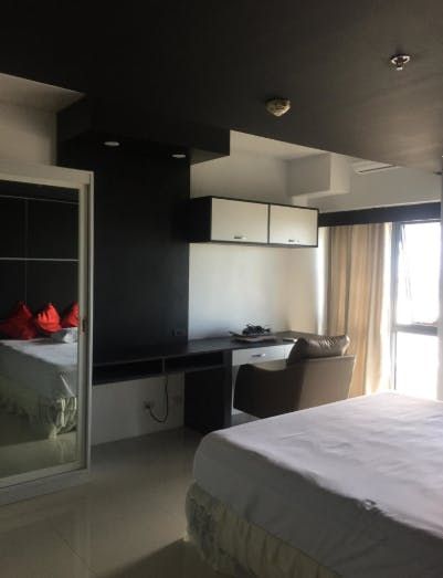 "2BR Condo for Rent in The Levels, Alabang, Muntinlupa"08