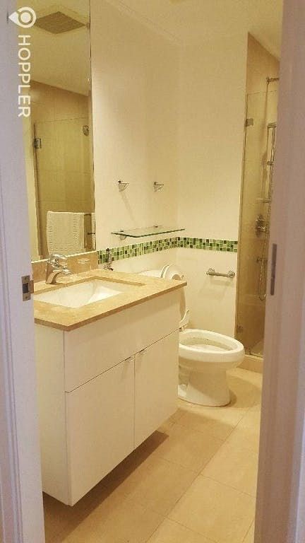 "1BR Condo for Rent in Joya Lofts and Towers, Rockwell Center, Makati"08