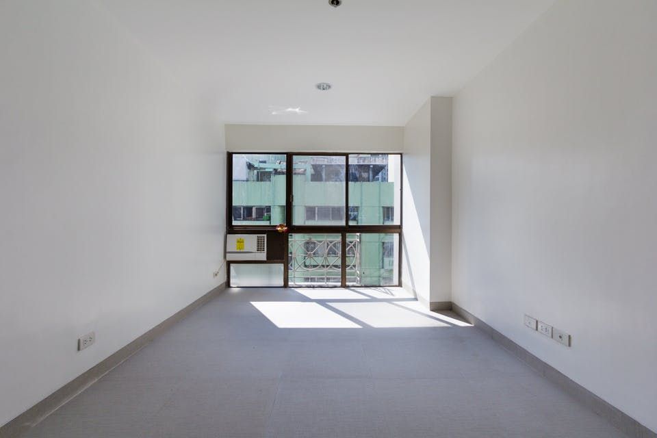 "2BR Condo for Rent in La Maison, San Lorenzo Village, Makati"10
