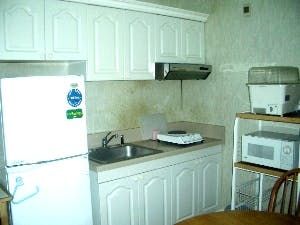 "1BR Condo for Rent in BSA Tower, Legazpi Village, Makati"08